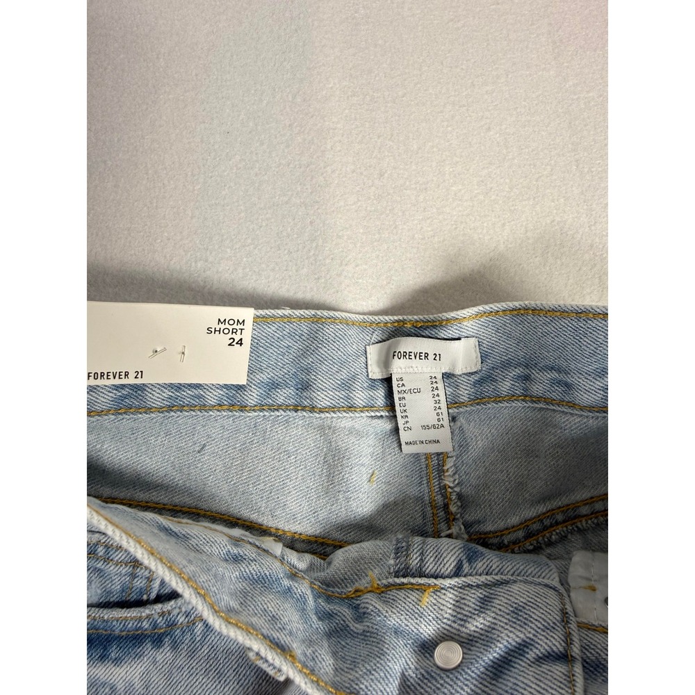 Forever 21 Womens Mom Short 24 High Rise Distressed Light Wash Denim Cotton